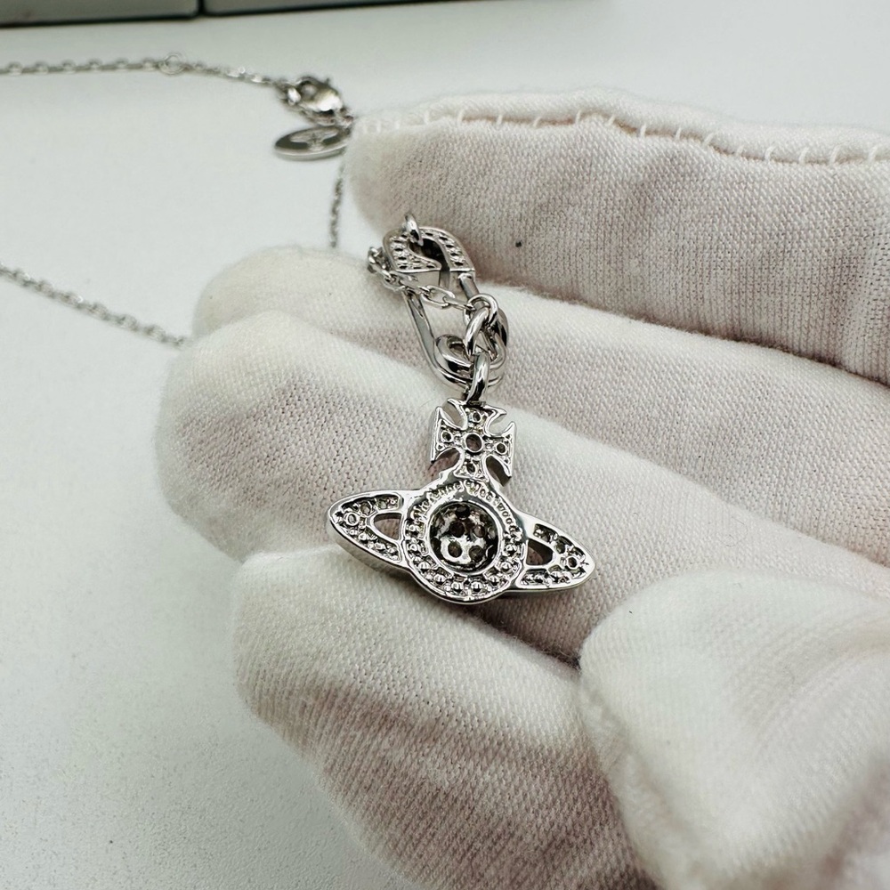 Vivienne Westwood Lucerne Silver Necklace - Picture 7 of 9